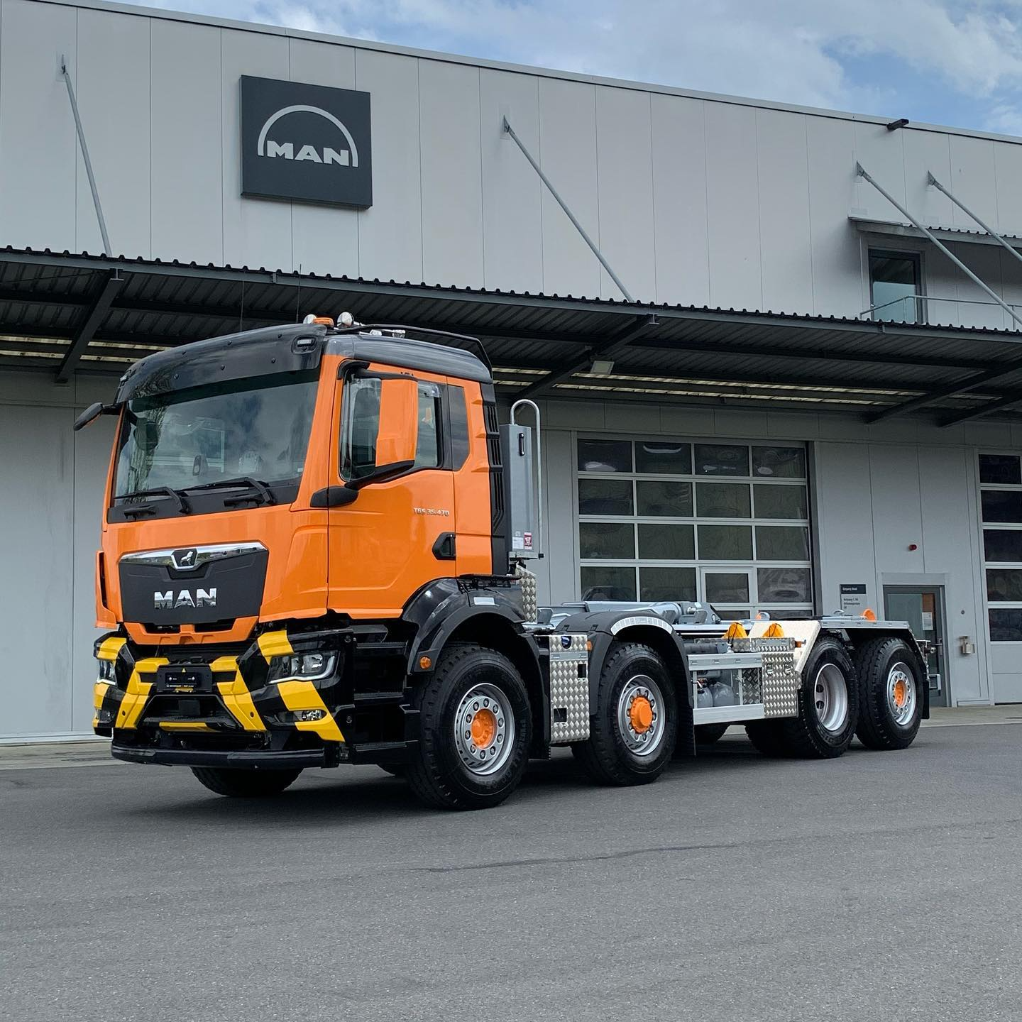 New MAN TGS 35.470 8x4H-6 BL Hans Graf Transporte GmbH Schüpbach